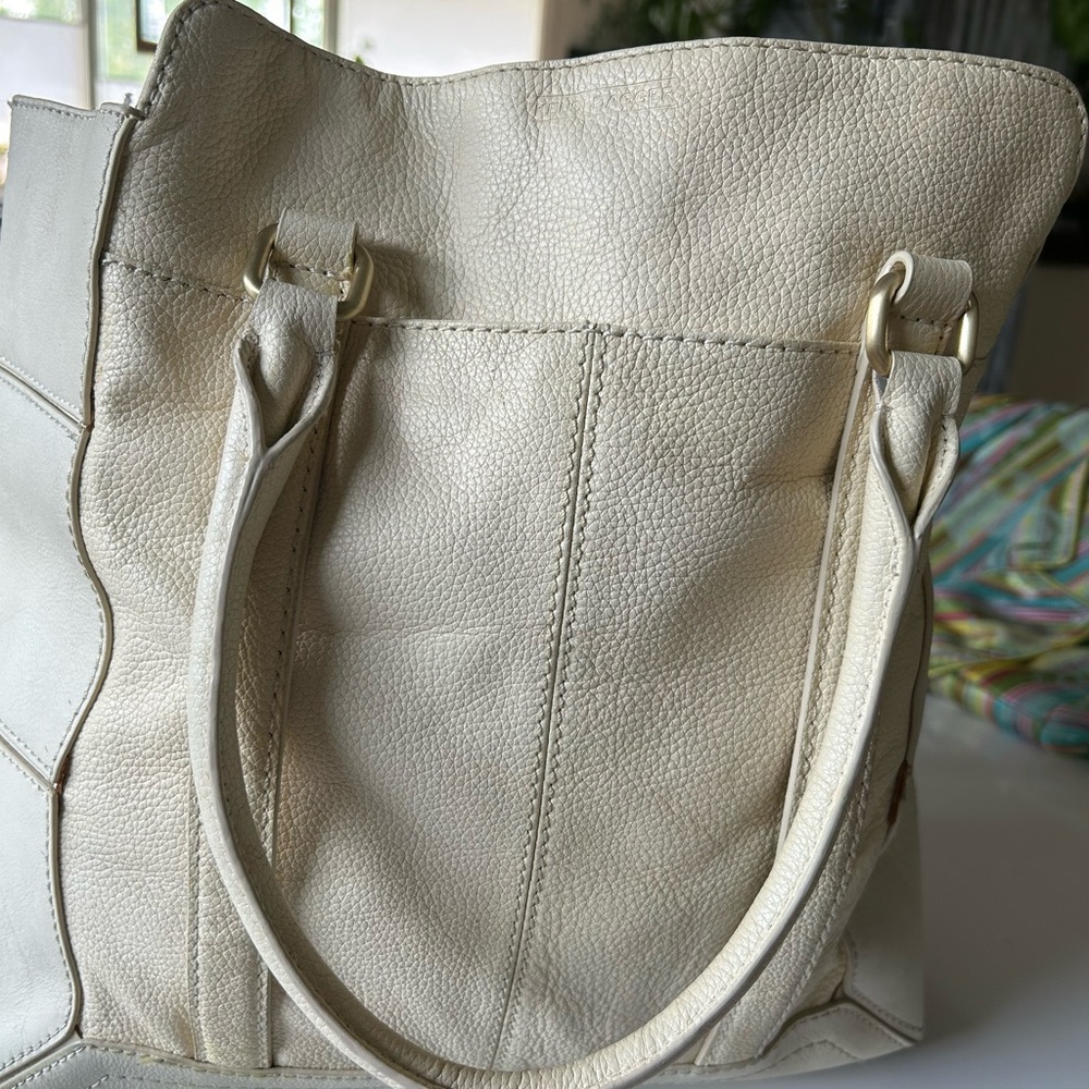 Kelsi Dagger leather Purse great shape!